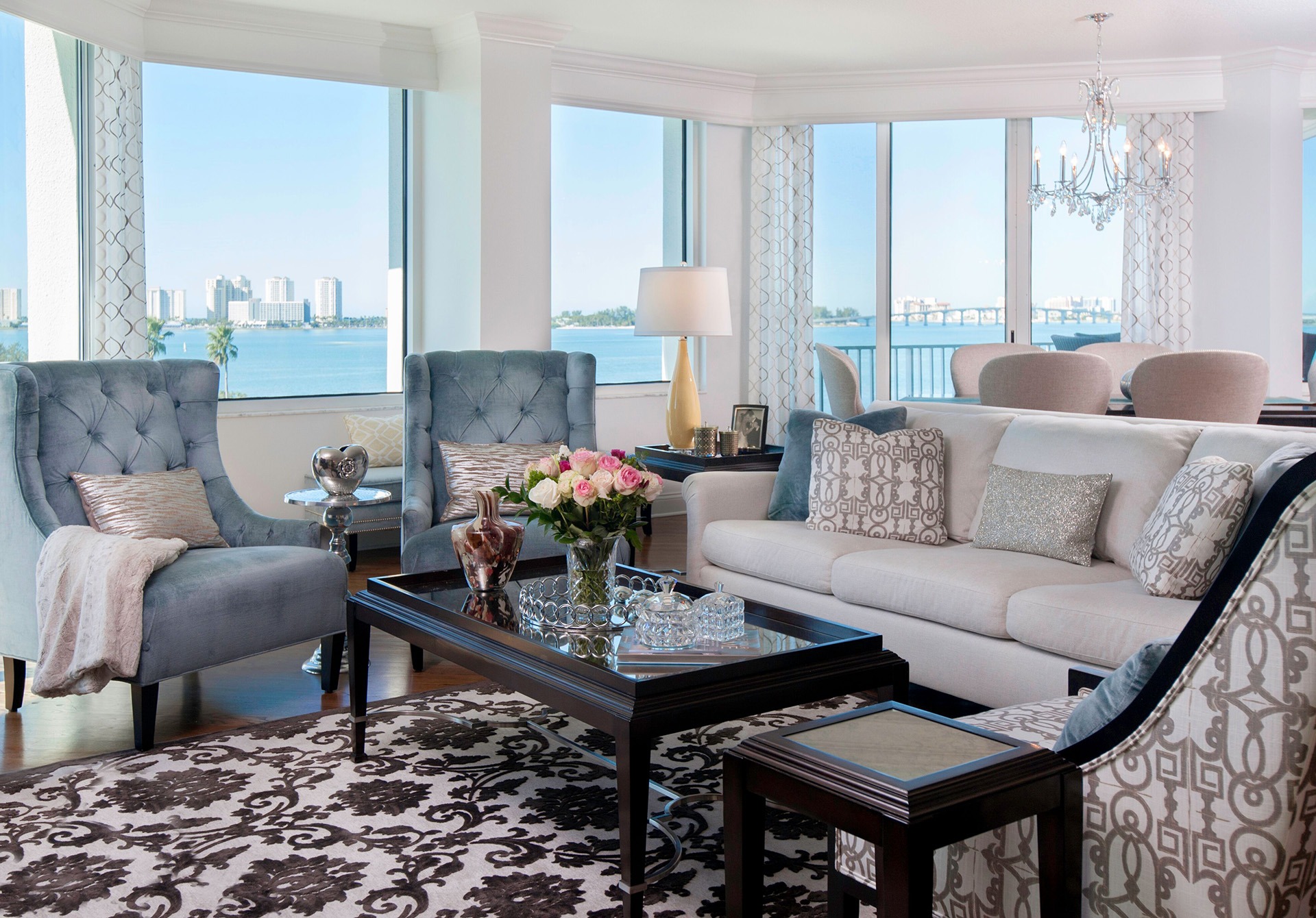 How to Decorate a Room with an Amazing View